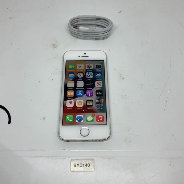 Apple iPhone SE 1st Gen 2016 - Unlocked, 32 GB, Silver, A1723