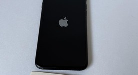 Good
													Apple iPhone SE 3rd Gen 2022 - Unlocked, Midnight, 64 GB, A2595, photo 3 of 7