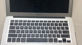 Good
													MacBook Air 2017 - 13" - I7, Silver, 128 GB, 8 GB, photo 1 of 10