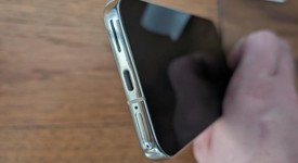 Good
													Google Pixel 9 Pro - Unlocked, Porcelain, 128 GB, 16 GB, GR83Y, photo 5 of 5