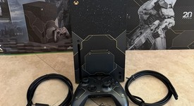 Mint
													Xbox Series X (2020) - Black, 1 TB, Halo Infinite, photo 1 of 10