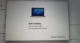 Good
													MacBook Pro 2015 (Retina) - 13" - Silver, 256 GB, 8 GB, photo 3 of 27