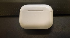 Used
													Apple AirPods Pro 2 - Lightning, photo 2 of 4