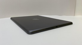 Good
													Apple iPad 8th Gen - Wi-Fi, Gray, 32 GB, A2270, photo 4 of 5