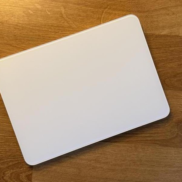 Apple Magic Trackpad - White