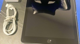 Good
													Apple iPad 6th Gen - Wi-Fi, Gray, 32 GB, A1893, photo 2 of 6