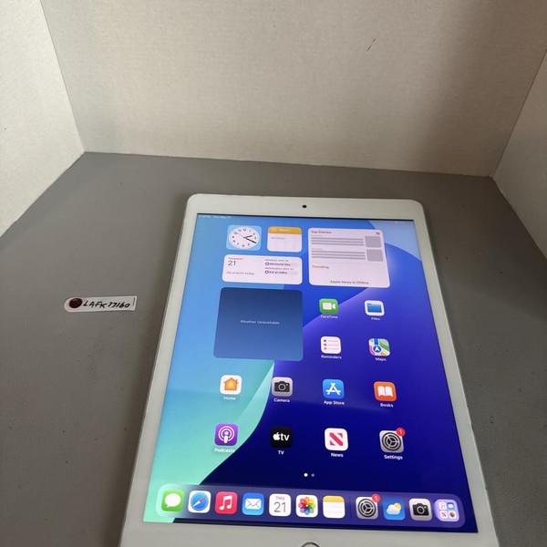 Apple iPad (8th Gen) - Wi-Fi, 128 GB, Silver, A2270