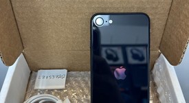 Mint
													Apple iPhone SE 3rd Gen 2022 - Unlocked, Midnight, 64 GB, A2595, photo 1 of 7