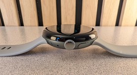 Mint
													Google Pixel Watch 3 - Unlocked, Hazel, 45mm, LTE, photo 3 of 7