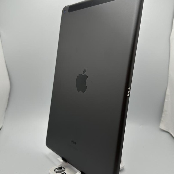 Apple iPad (8th Gen) - Wi-Fi, 32 GB, Gray, A2270