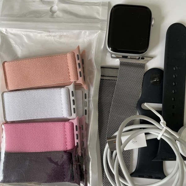 Apple Watch Series 6 44mm - Unlocked, Silver, A2294 - Cellular, Aluminum