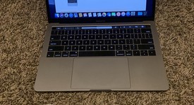 Good
													MacBook Pro 2017 (With Touch Bar) - 13" - Gray, 256 GB, 16 GB, photo 1 of 18