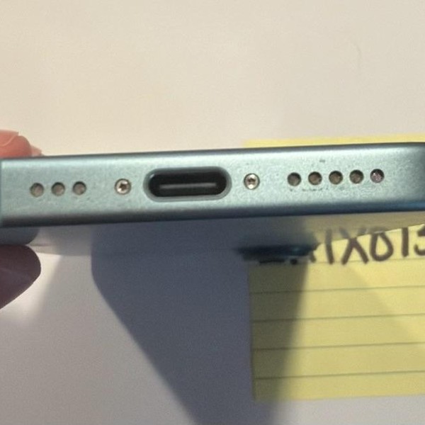 Apple iPhone 16 - Unlocked, 512 GB, Teal, A3081