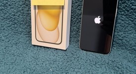 Mint
													Apple iPhone 15 - Verizon, Yellow, 128 GB, A2846, photo 2 of 10
