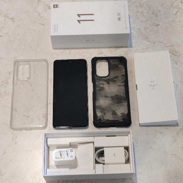 Xiaomi Mi 11i - Unlocked Non-US, 256 GB, White, 8 GB