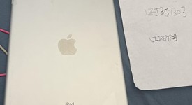 Good
													Apple iPad 5th Gen - Unlocked, Silver, 128 GB, A1823, photo 2 of 3