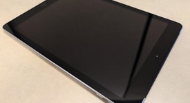 Good
													Apple iPad 6th Gen - Verizon, Gray, 32 GB, A1954, photo 3 of 5