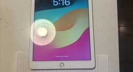 Good
													Apple iPad 6th Gen - Wi-Fi, Gold, 128 GB, A1893, photo 3 of 3