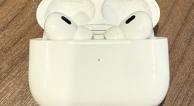 Used
													Apple AirPods Pro 2 - Lightning, photo 4 of 4
