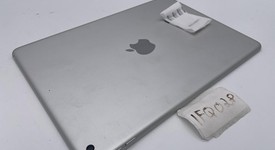 Good
													Apple iPad 9th Gen - Wi-Fi, Silver, 64 GB, A2602, photo 4 of 4