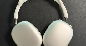 Used
													Apple AirPods Max USB-C - Starlight, photo 4 of 6