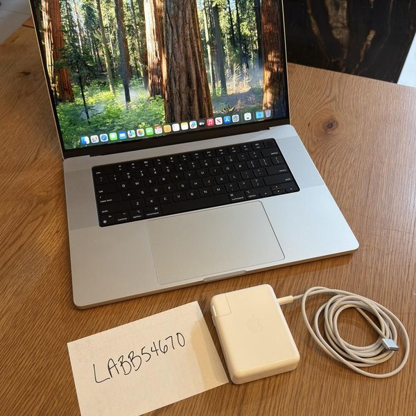 MacBook Pro 2021 - 16 inch - 1 TB, Silver, 16 GB, Apple M1 Pro 10-core