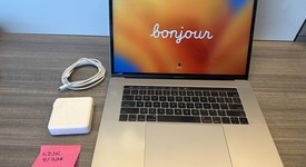 Good
													MacBook Pro 2017 (With Touch Bar) - 15" - I7, Gray, 512 GB, 16 GB, photo 1 of 11