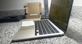 Mint
													MacBook Air 2025 (M4) - 13" - Apple M4, Starlight, 512 GB, 24 GB, photo 2 of 9