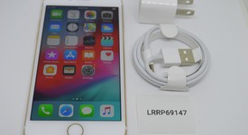 Mint
													Apple iPhone 7 - Unlocked Non-US, Gold, 32 GB, A1779, photo 1 of 10