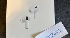 New
													Apple AirPods Pro 2 - Lightning, photo 1 of 2