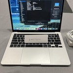 Good MacBook Pro 2020 - 13 inch - I5, Silver, 512 GB, 16 GB