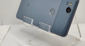 Fair
													Google Pixel 2 - Verizon, Blue, 64 GB, Verizon Edition, photo 3 of 4