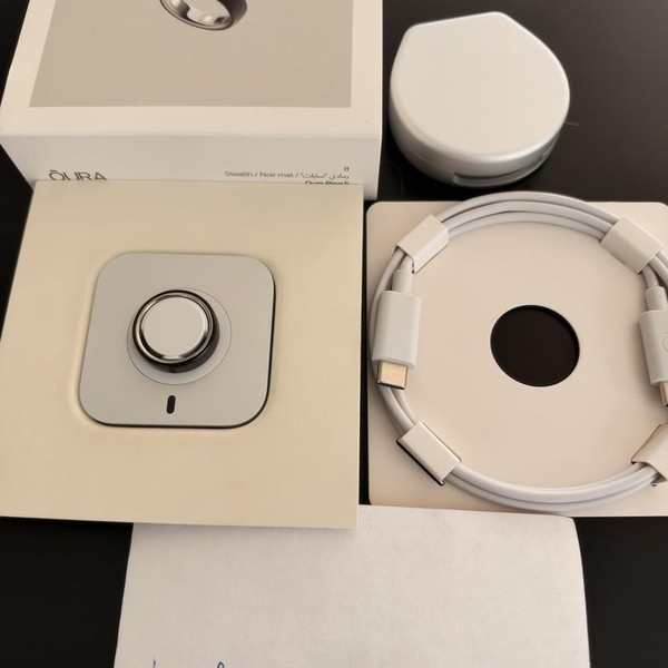 Oura Ring Gen 5 - Stealth, Size 8