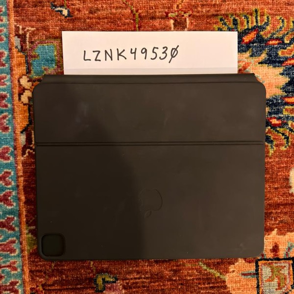 Apple iPad Pro 12.9 inch 6th Gen 2022 - Unlocked, Silver, 256 GB