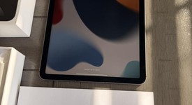 Good
													Apple iPad Air 5th Gen - Unlocked, Gray, 256 GB, A2589, photo 1 of 18