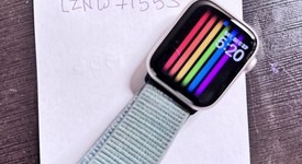 Good
													Apple Watch SE 2nd Gen 44mm - Unlocked, Starlight, A2727 - Cellular, Aluminum, photo 4 of 6