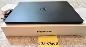 Good
													MacBook Air 2022 - 13" - Apple M2, Midnight, 512 GB, 8 GB, photo 4 of 11