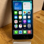 Good Apple iPhone SE 3rd Gen 2022 - Unlocked, 64 GB, Midnight, A2595