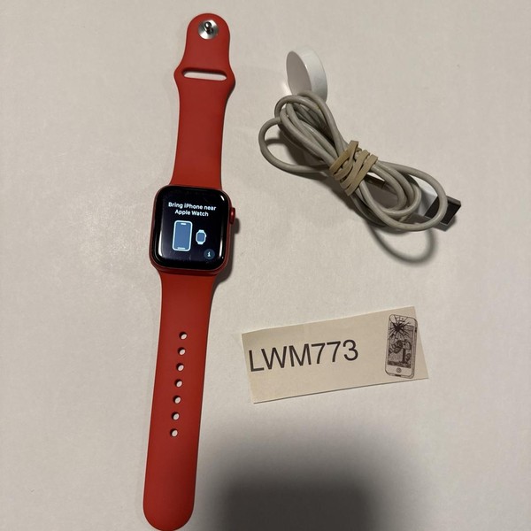 Apple Watch Series 6 40mm - Red, A2291 - GPS, Aluminum