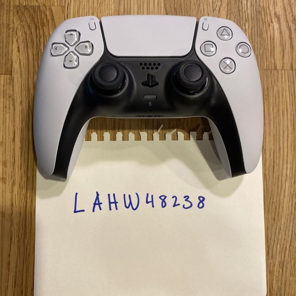 DualSense Wireless Controller - White