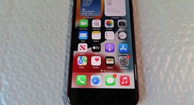 Fair
													Apple iPhone SE 3rd Gen 2022 - Unlocked, Red, 64 GB, A2595, photo 1 of 6