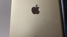 Good
													Apple iPad Pro 9.7" - Unlocked, Gold, 32 GB, A1674, photo 5 of 8