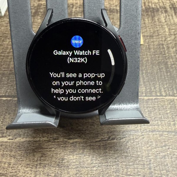 Samsung Galaxy Watch FE - Unlocked, Black, 40 mm