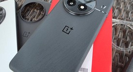 Mint
													OnePlus 13 - Unlocked, Black Eclipse, 512 GB, 16 GB, photo 4 of 5