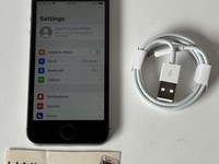 Apple iPhone SE 1st Gen 2016