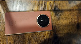 Mint
													Honor Magic V3 - Unlocked Non-US, Brown, 512 GB, 12 GB, photo 5 of 8