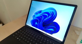 Good
													Microsoft Surface Laptop 3 - I5, Platinum, 512 GB, 8 GB, 13.5", photo 1 of 15