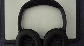 Used
													Bose QuietComfort Headphones - Black, photo 1 of 3