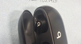 Used
													Beats Studio Buds - Black, photo 3 of 5