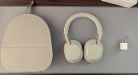 Used
													Sony WH-1000XM5 - Silver, photo 1 of 10